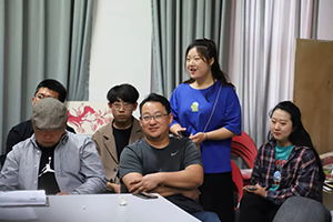 文化藝術(shù)管理學(xué)院與設(shè)計(jì)學(xué)院聯(lián)合開(kāi)展主題黨日暨專(zhuān)業(yè)交流活動(dòng)